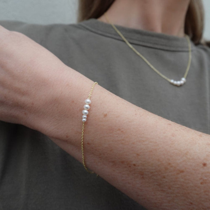 Loulerie Pearl Bracelet