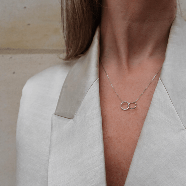 Loulerie White Diamond White Gold Wave Necklace