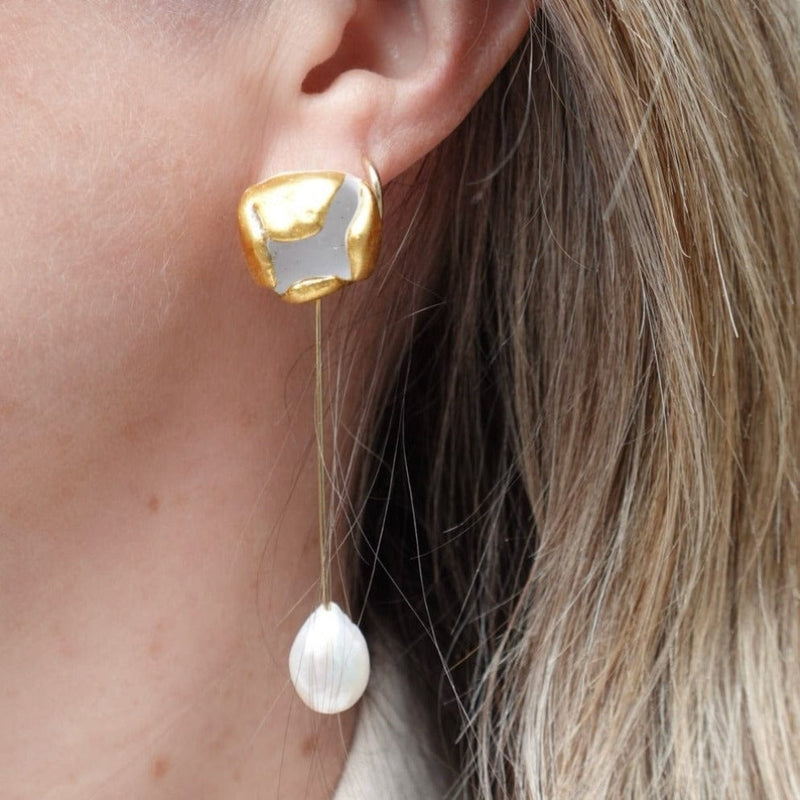 Wink Atelier Pearl Blossom Earrings