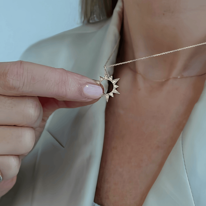 Loulerie White Diamond Sunbeam Necklace