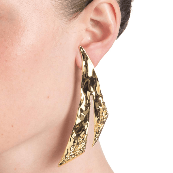 Angled earrings gold