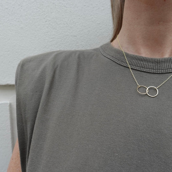 Loulerie Interlinking Circle Necklace