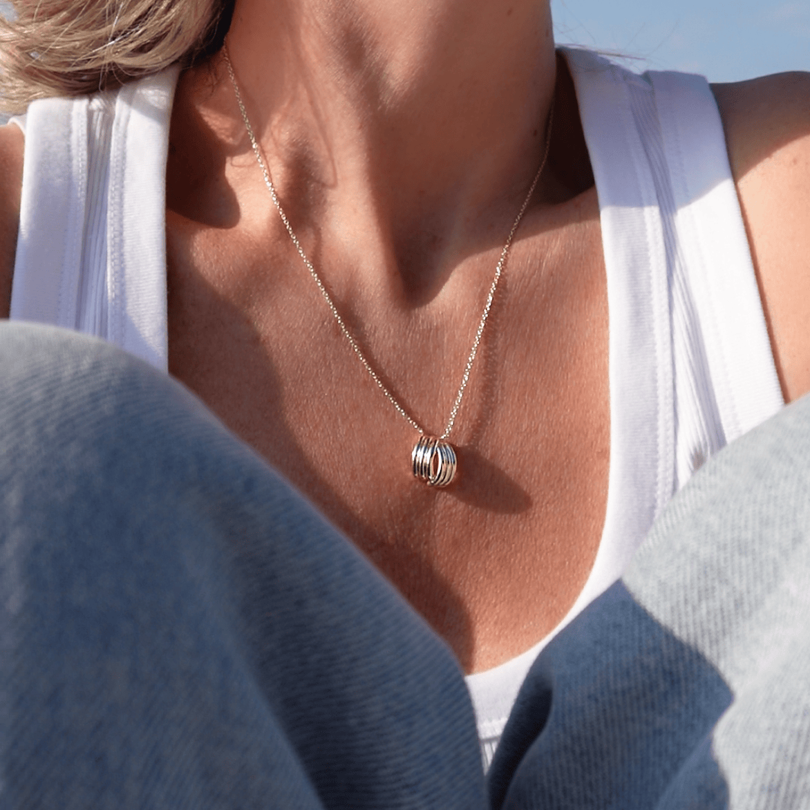 Loulerie Knot Necklace