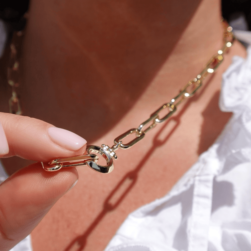 Thick gold link necklace