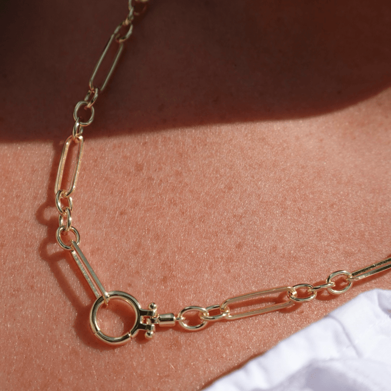 Link gold necklace 