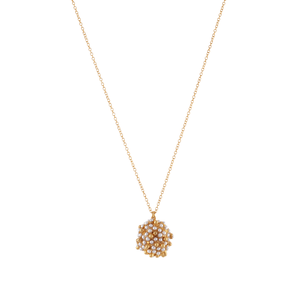 textured pearl necklace