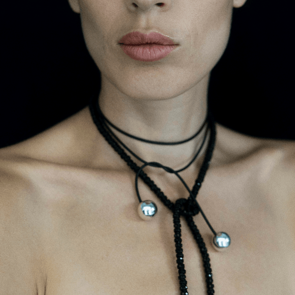 Shoelace chain necklace in black 