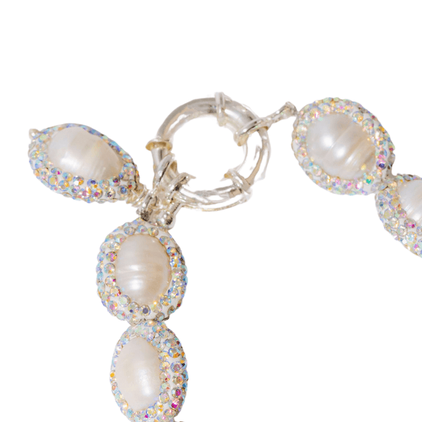 Pearl drop bracelet with crystals 